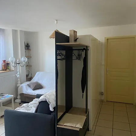 Les Lucioles Apartment *