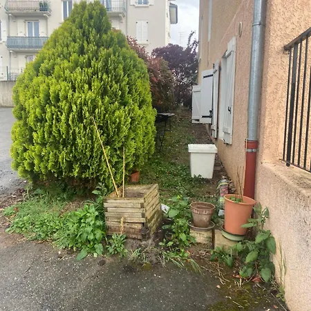 Les Lucioles Apartment *